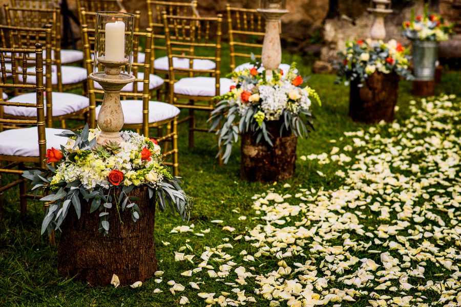 flowers destination wedding wedding at Convento de las Capuchinas in Antigua, Guatemala